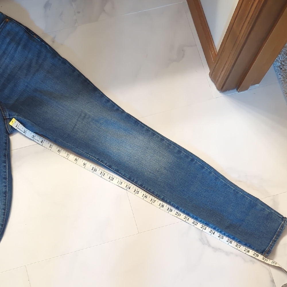 Universal Thread High Rise Skinny Jeans - Picture 6 of 9